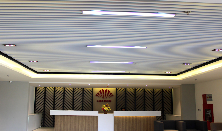 Hệ thống đèn chiếu sáng âm trần tầng 1 khu Văn phòng cho thuê
