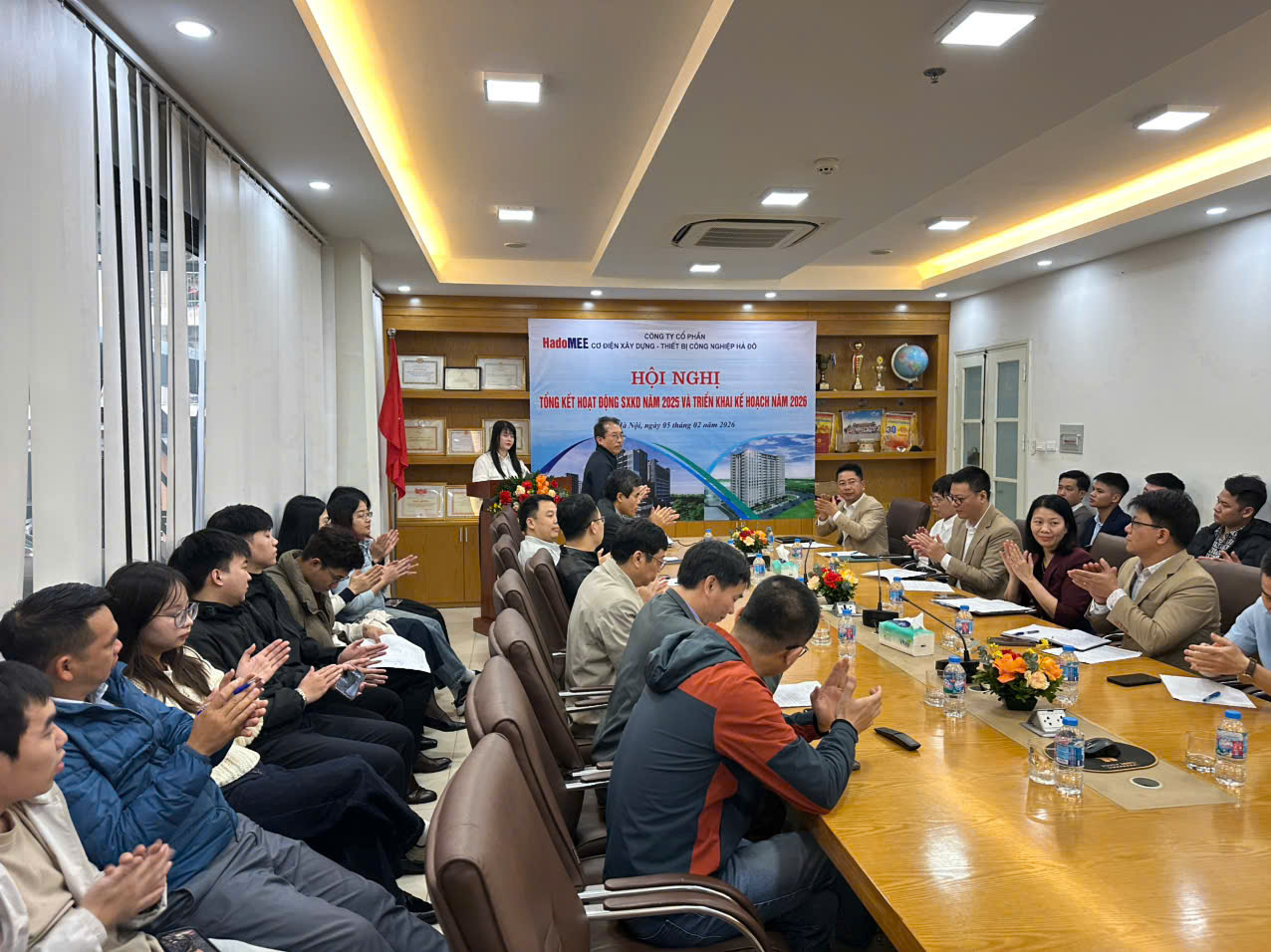 CÔNG TY CỔ PHẦN CƠ ĐIỆN XÂY DỰNG – THIẾT BỊ CÔNG NGHIỆP HÀ ĐÔ TỔ CHỨC HỘI NGHỊ TỔNG KẾT HOẠT ĐỘNG KINH DOANH NĂM 2025 & KẾ HOẠCH NHIỆM VỤ NĂM 2026